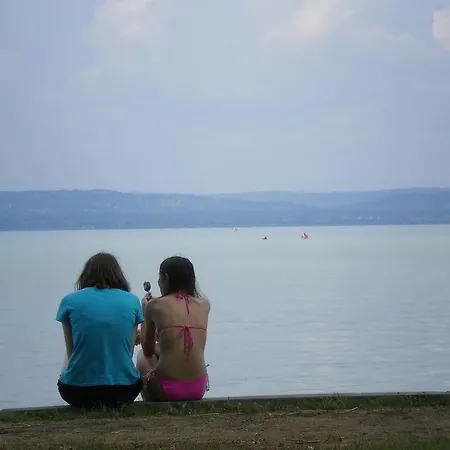 Robiniapark * Szolad